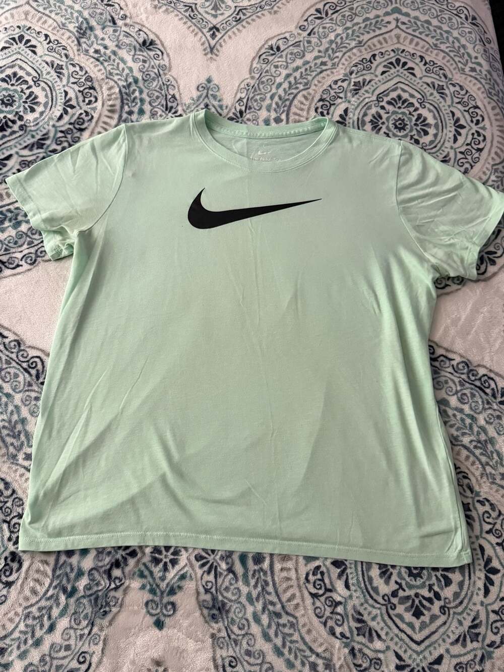 Nike Dri-FIT Light Green Swoosh T-Shirt Size L